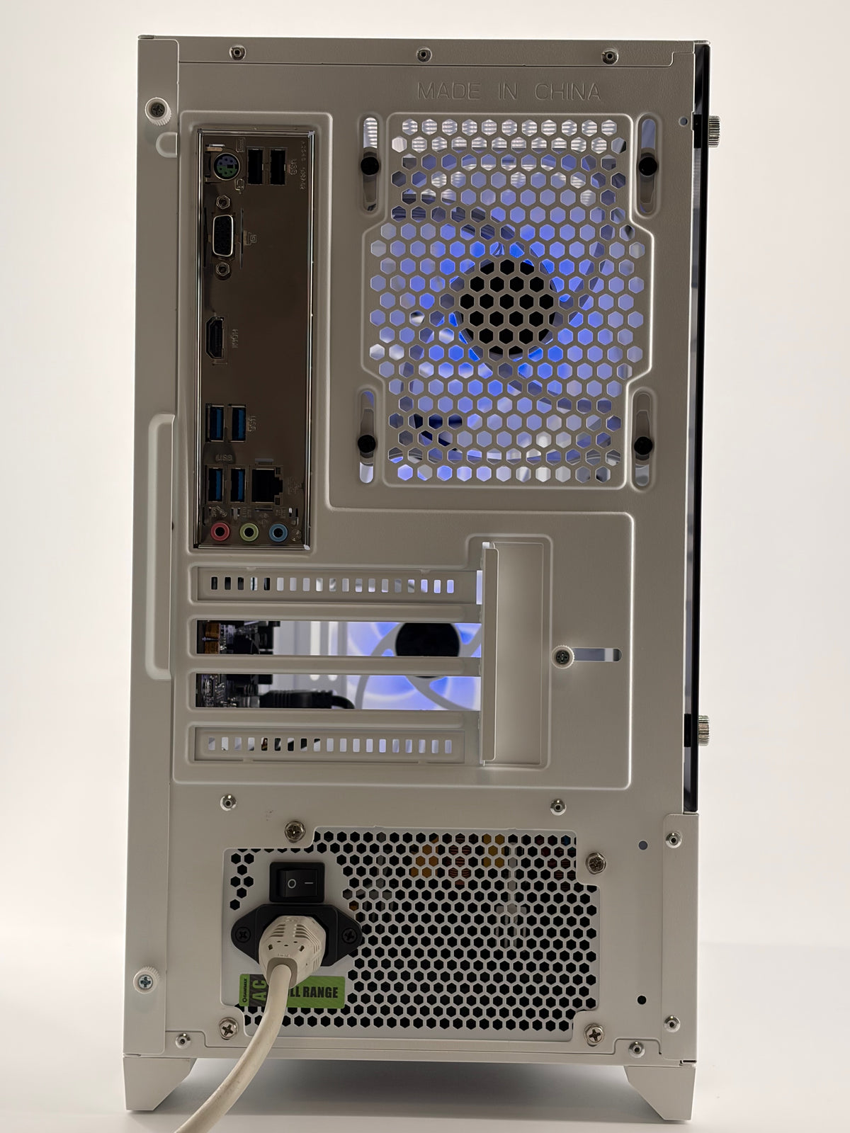 The Beginner Edition | Ryzen 3 3200G | 8GB RAM | 512GB NVMe SSD